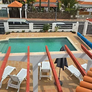 golf-villa-with-private-pool.in-canary-islands.com/